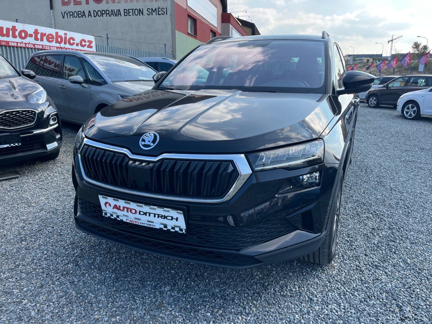 Škoda Karoq, 1.5 TSi TOUR - fotka 2