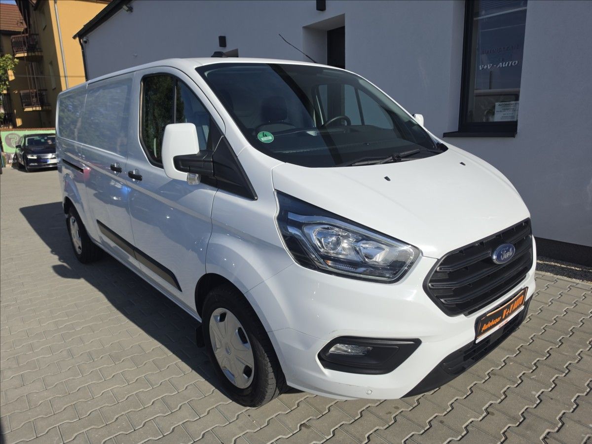 Ford Transit Custom, 2,0 TDCi 96KW L2H1 - fotka 4