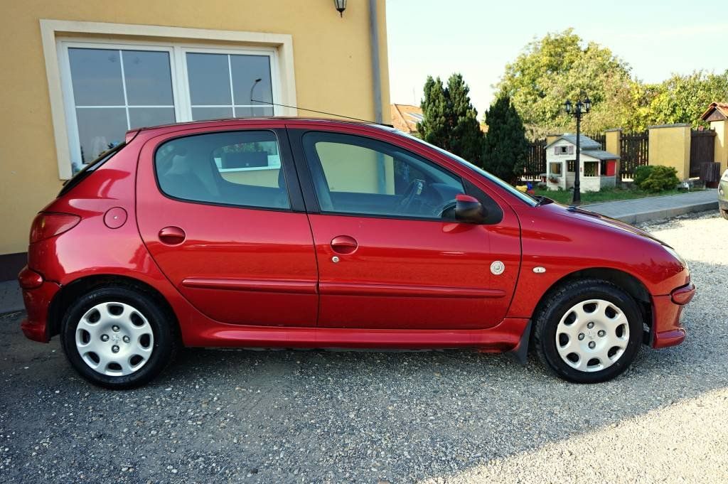 Peugeot 206, 206 GENERATION 1.4 55 kW - fotka 2