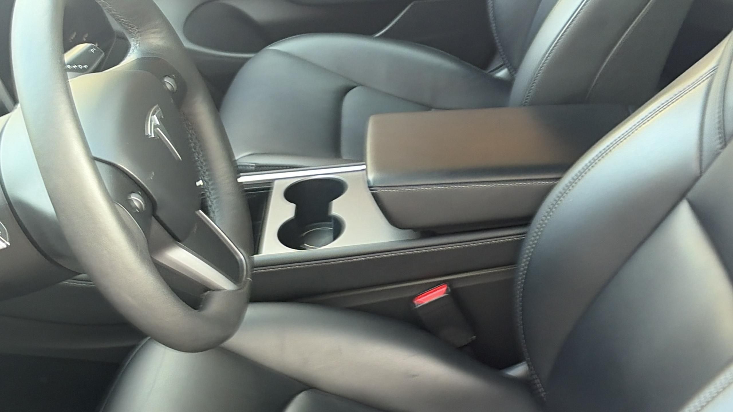 Tesla Model 3, SR+ 60, LFP, tazne, SOH:90% - fotka 6