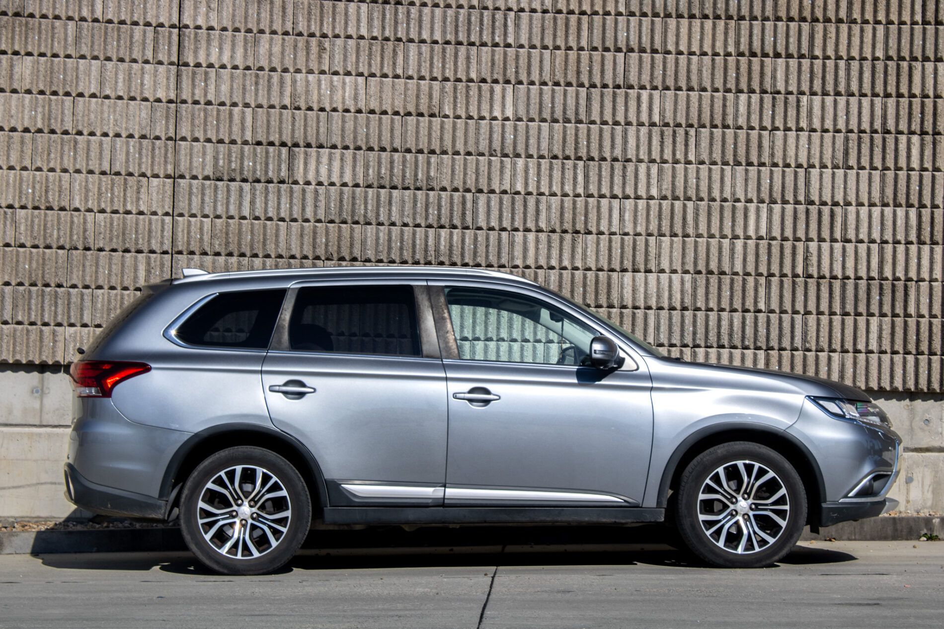 Mitsubishi Outlander - fotka 4