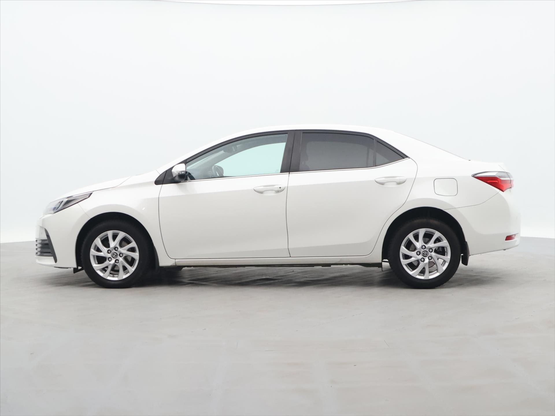 Toyota Corolla, 1,6 Valvematic 97kW CZ - fotka 4