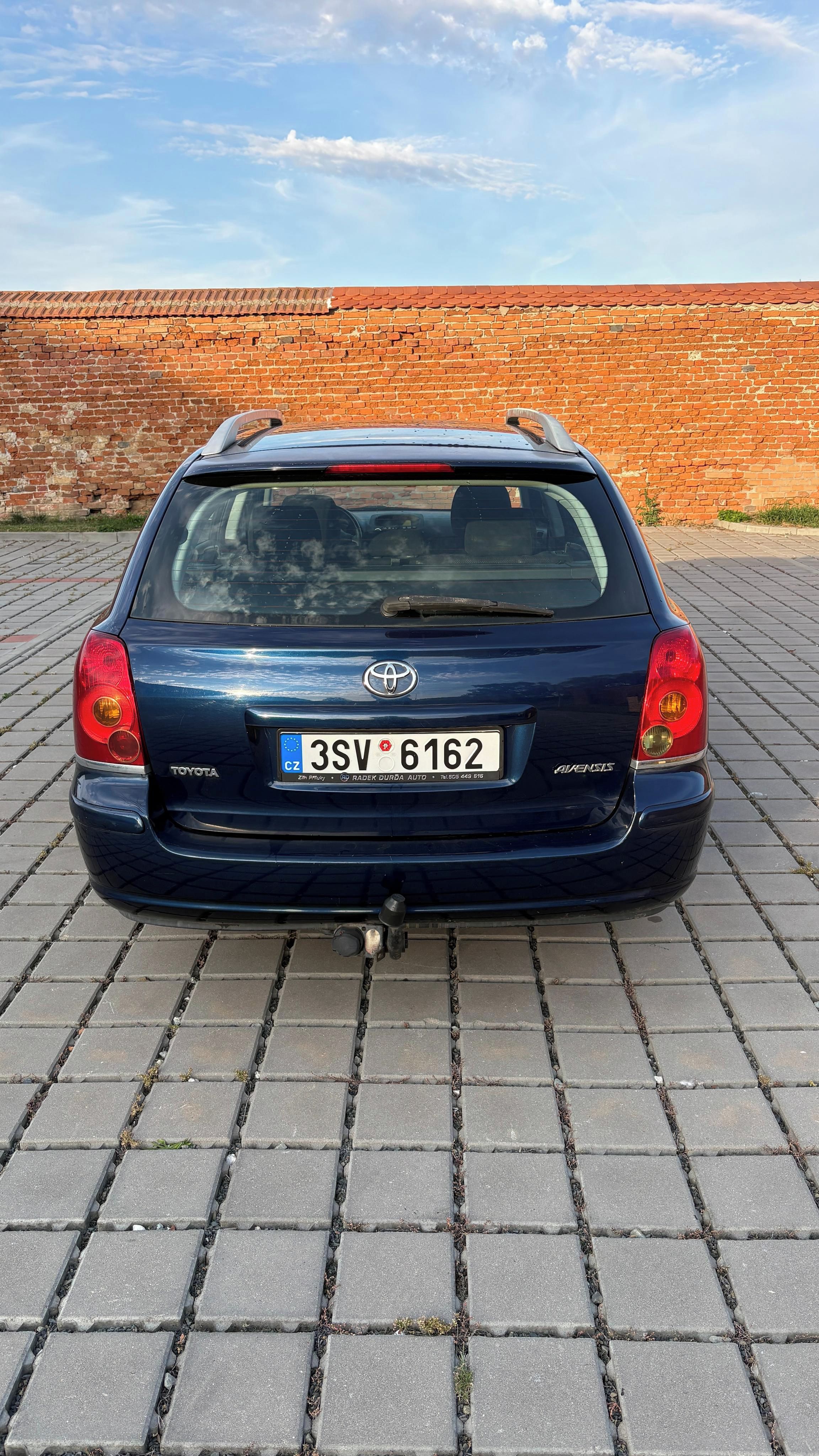 Toyota Avensis, Toyota Avensis 1.8 benzín (200 - fotka 5