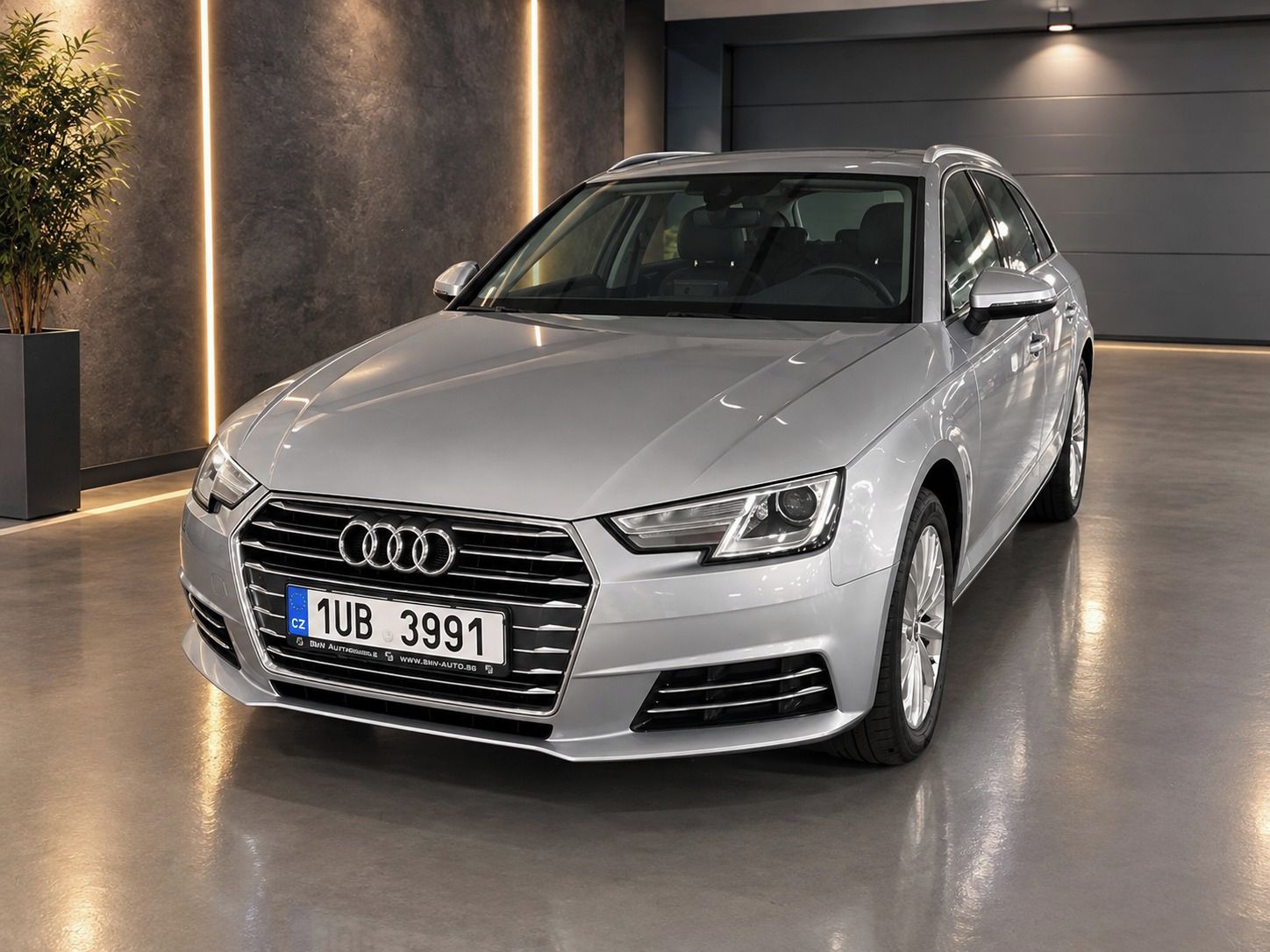 Audi A4 Avant, (B9)-2.0TDI 140kW S-tronic Pan