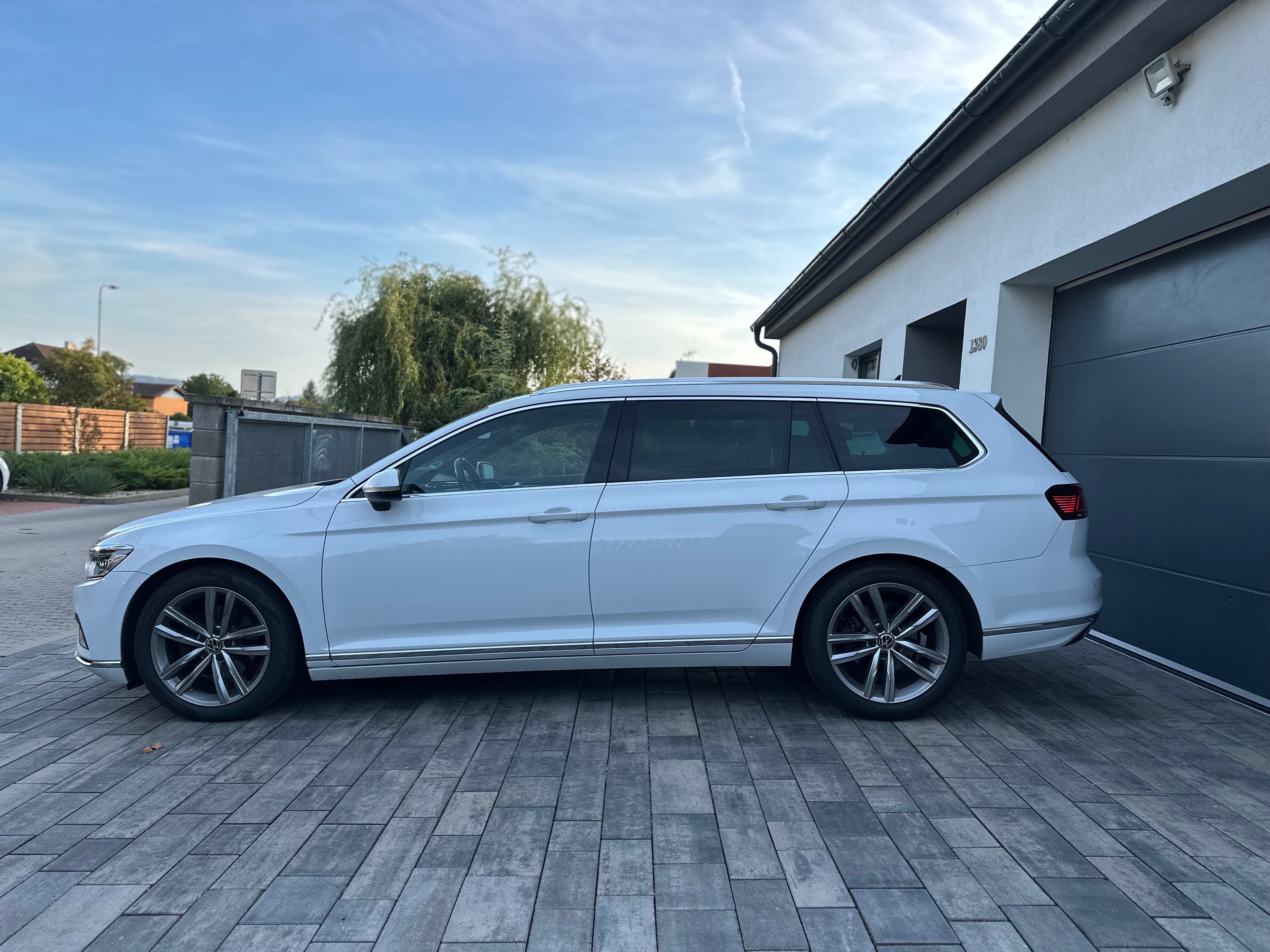 Volkswagen Passat, MATRIX SPORT PAKET TAŽNÉ - fotka 6