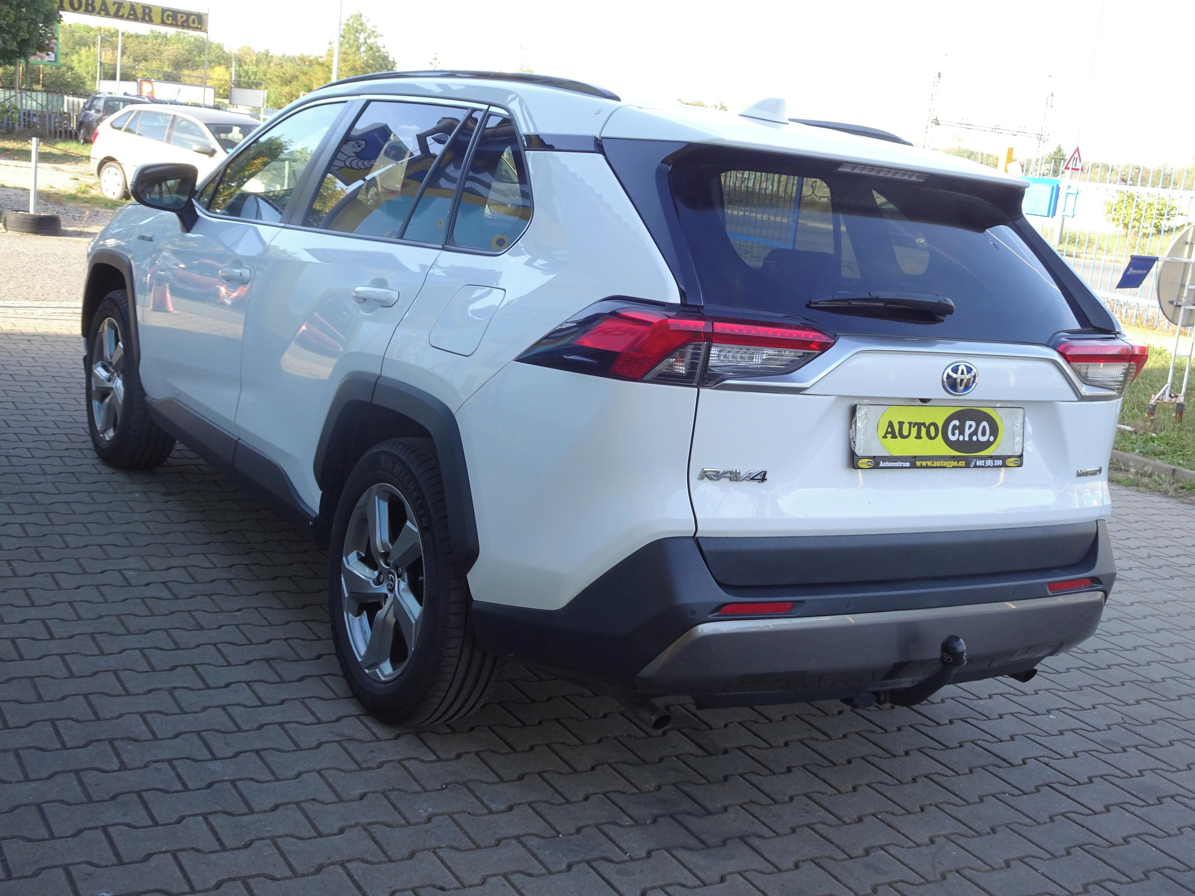 Toyota Rav4, Hybrid - fotka 5