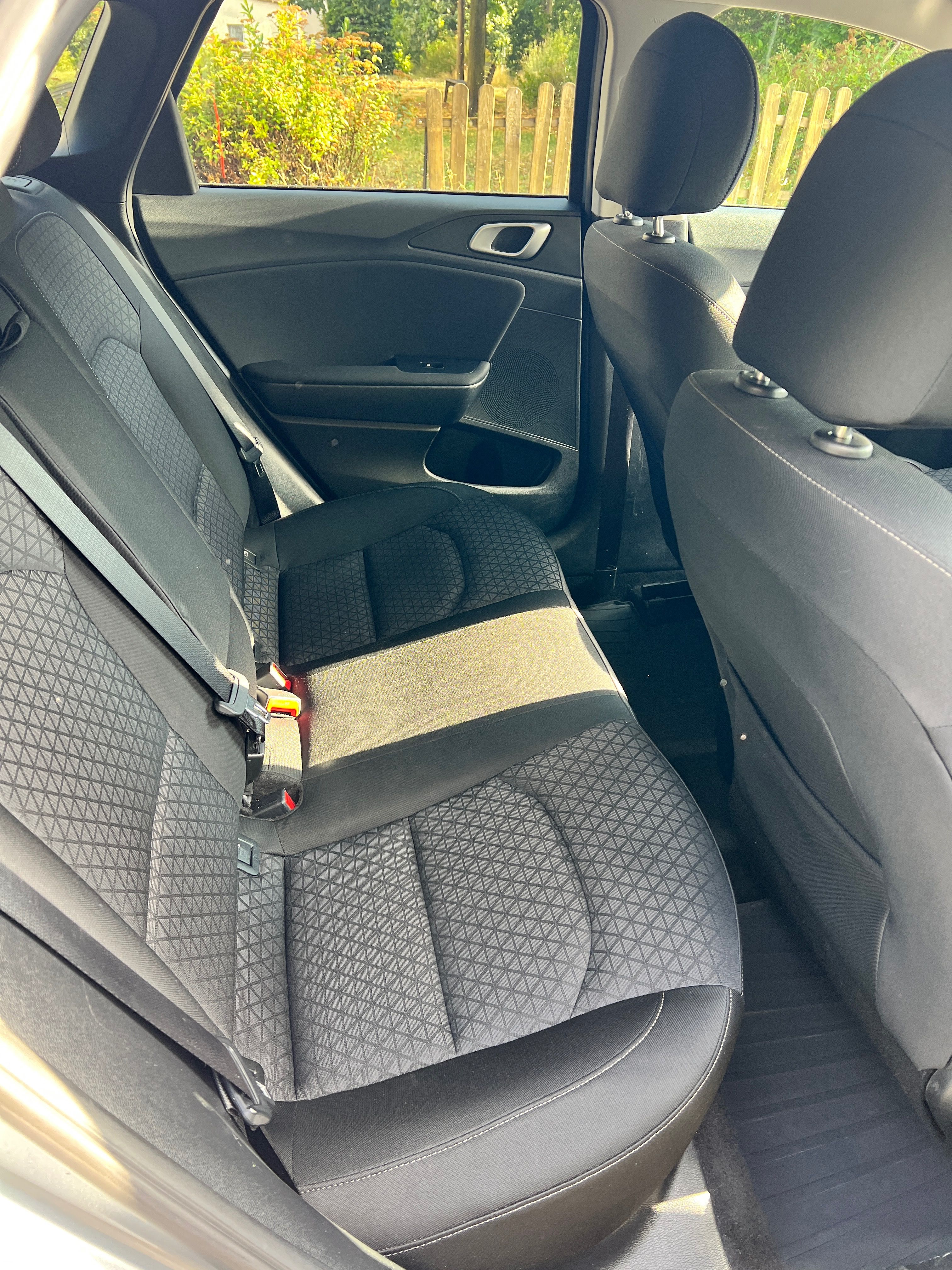 Kia Cee´d, 1.6 TDI - Servisováno Záruka - fotka 5