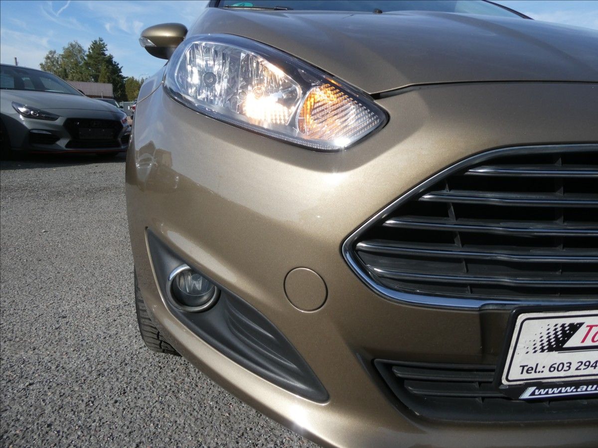 Ford Fiesta, 1,2 i 60kW 1.MAJITEL, SERVISKA - fotka 5