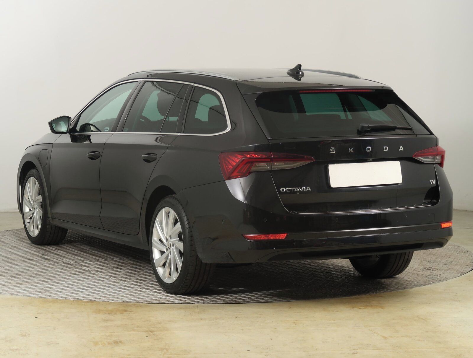 Škoda Octavia, 1.4 TSI iV, Ambition Plus - fotka 4