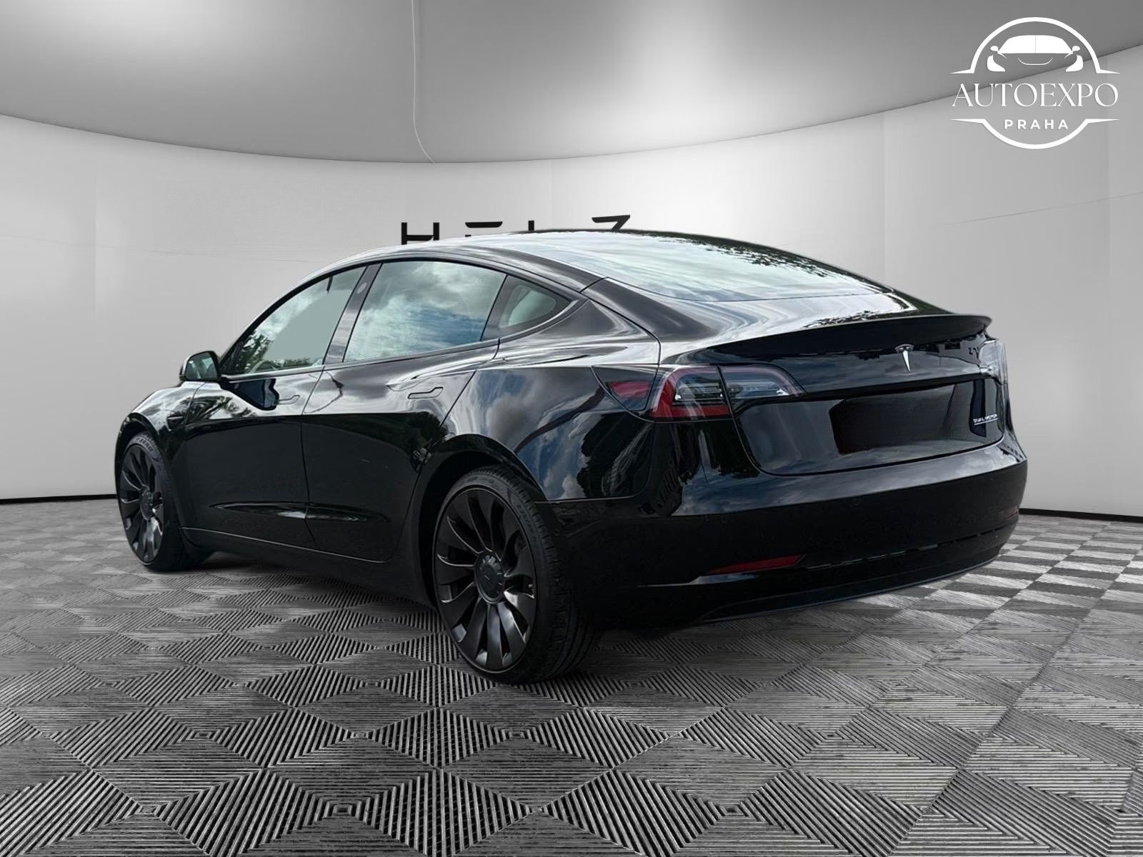 Tesla Model 3, Performance Ryzen AWD* - fotka 3