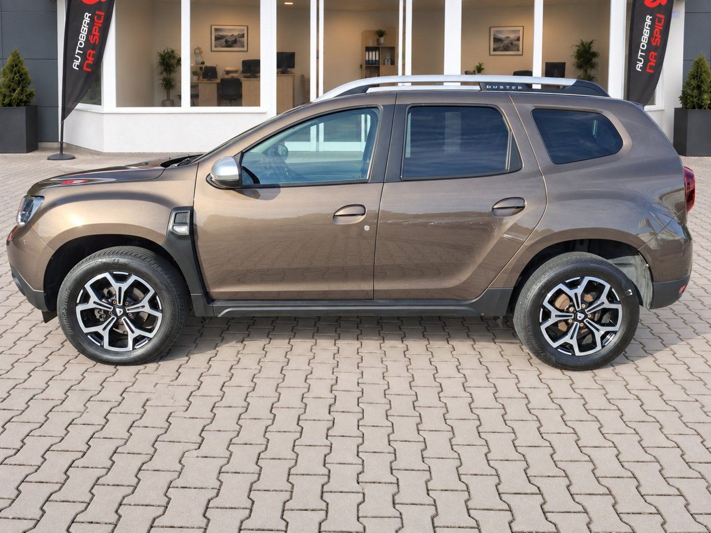 Dacia Duster, 1.0TCe 67kW 6MAN -1.MAJITEL - fotka 5
