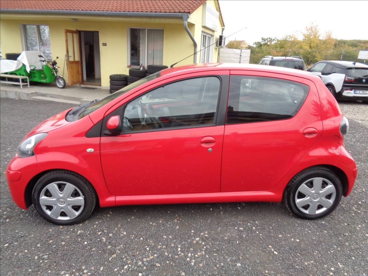 Toyota Aygo, 1,0 - fotka 4