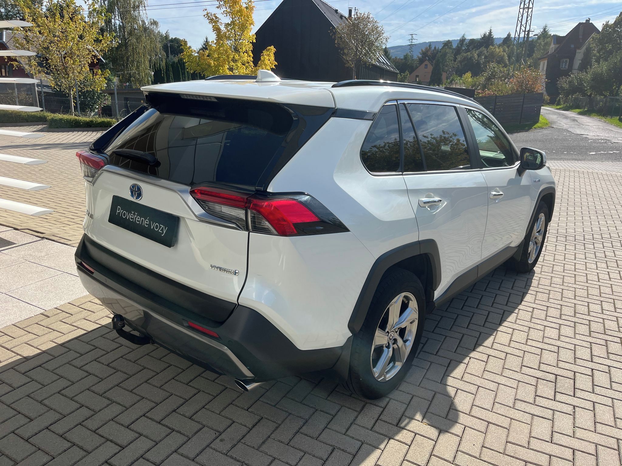 Toyota Rav4, 2.5 Hybrid e-CVT 4WD Executive - fotka 5