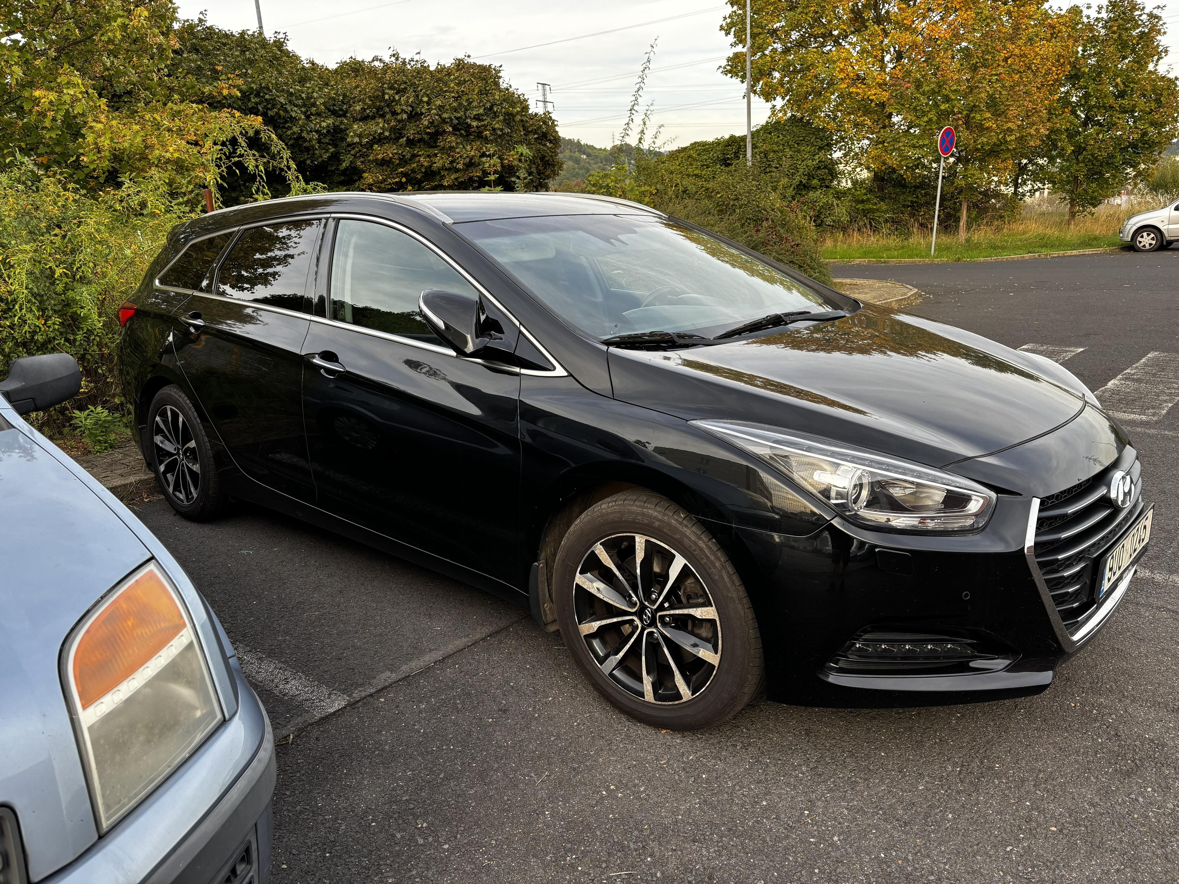 Hyundai i40, 1,7 CRDI, 2015, plná výbava - fotka 2
