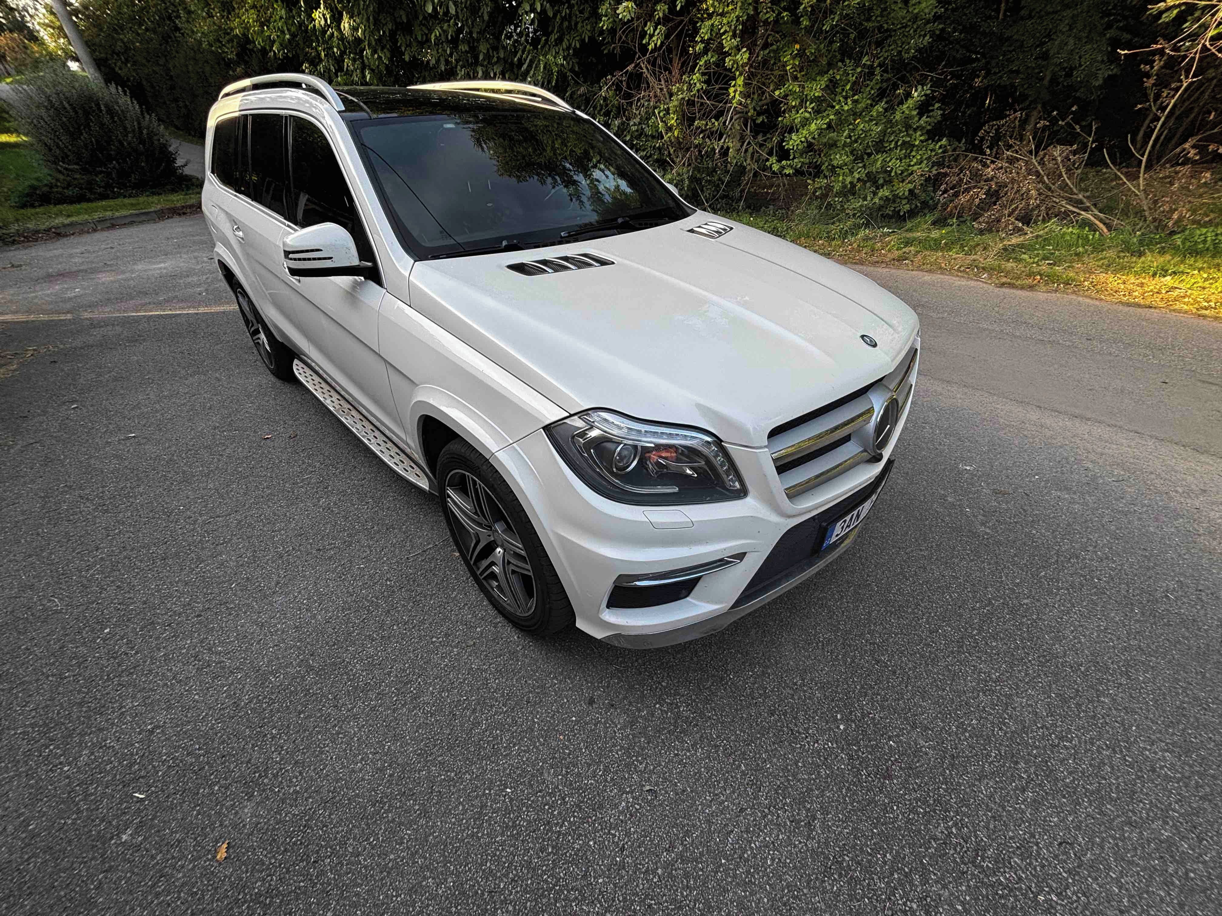 Mercedes-Benz GL, MERCEDES GL 350 AMG -SERVISOVÁ - fotka 4