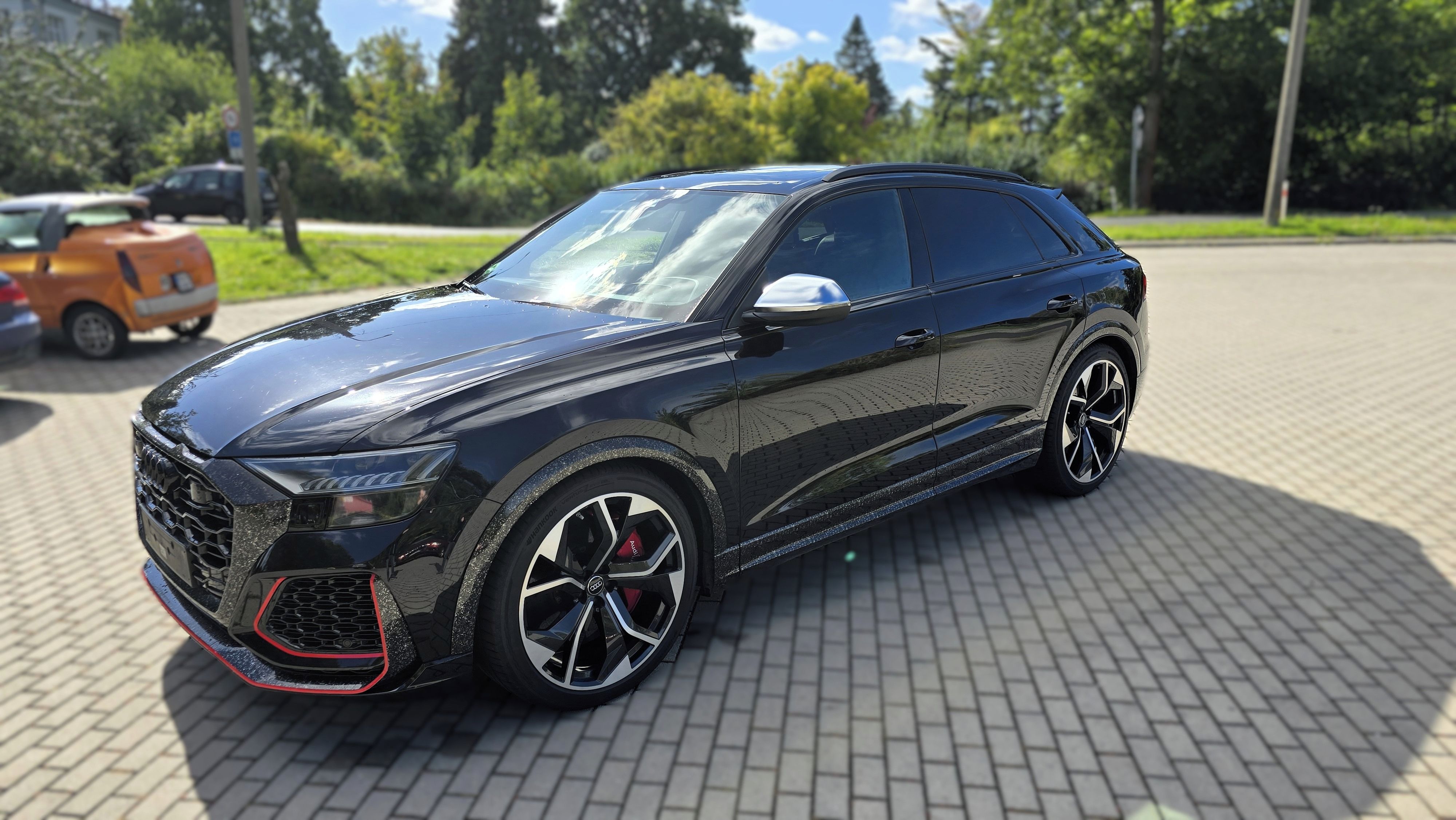 Audi RS Q8, 23" kola Audi  keramické brzdy - fotka 3