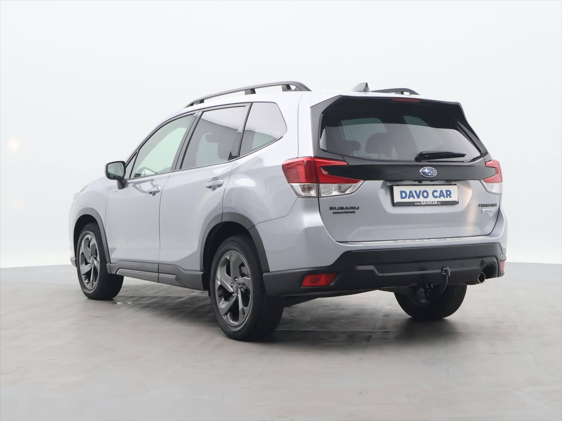 Subaru Forester, 2,0 e-BOXER CVT Executive CZ - fotka 5