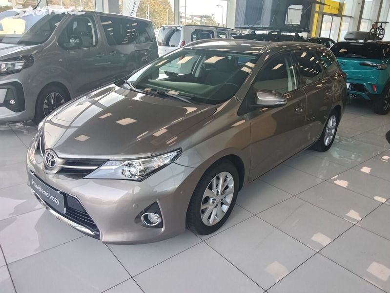 Toyota Auris, 1.6VVT-i 97KW 2013