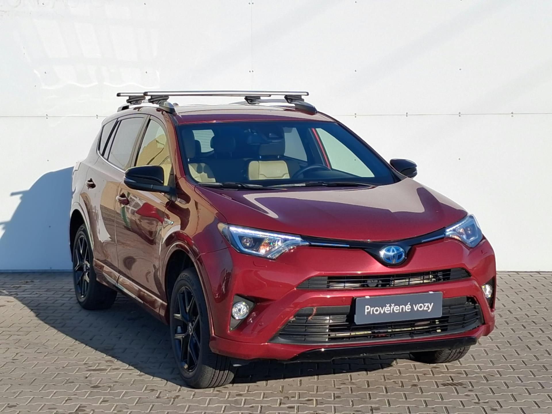 Toyota Rav4, 2.5 HSD e-CVT AWD Selection - fotka 6
