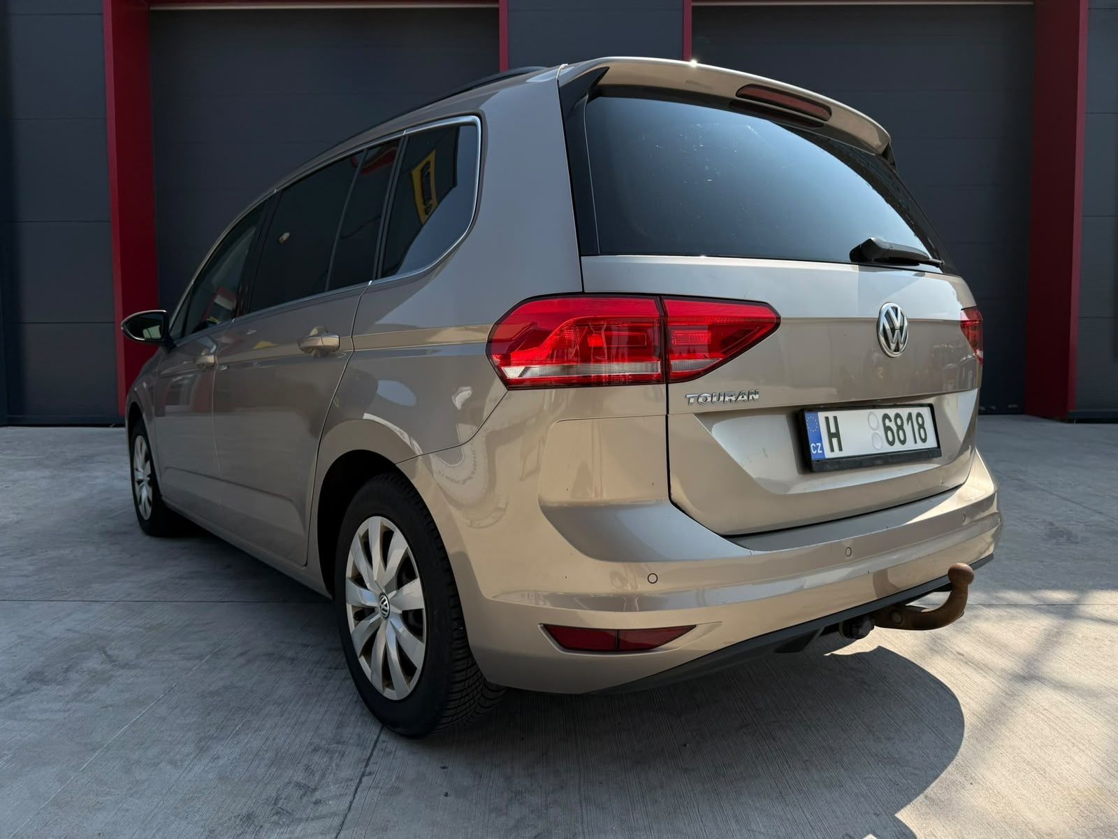 Volkswagen Touran, Volkswagen Touran 1.6 TDI 2020 - fotka 6