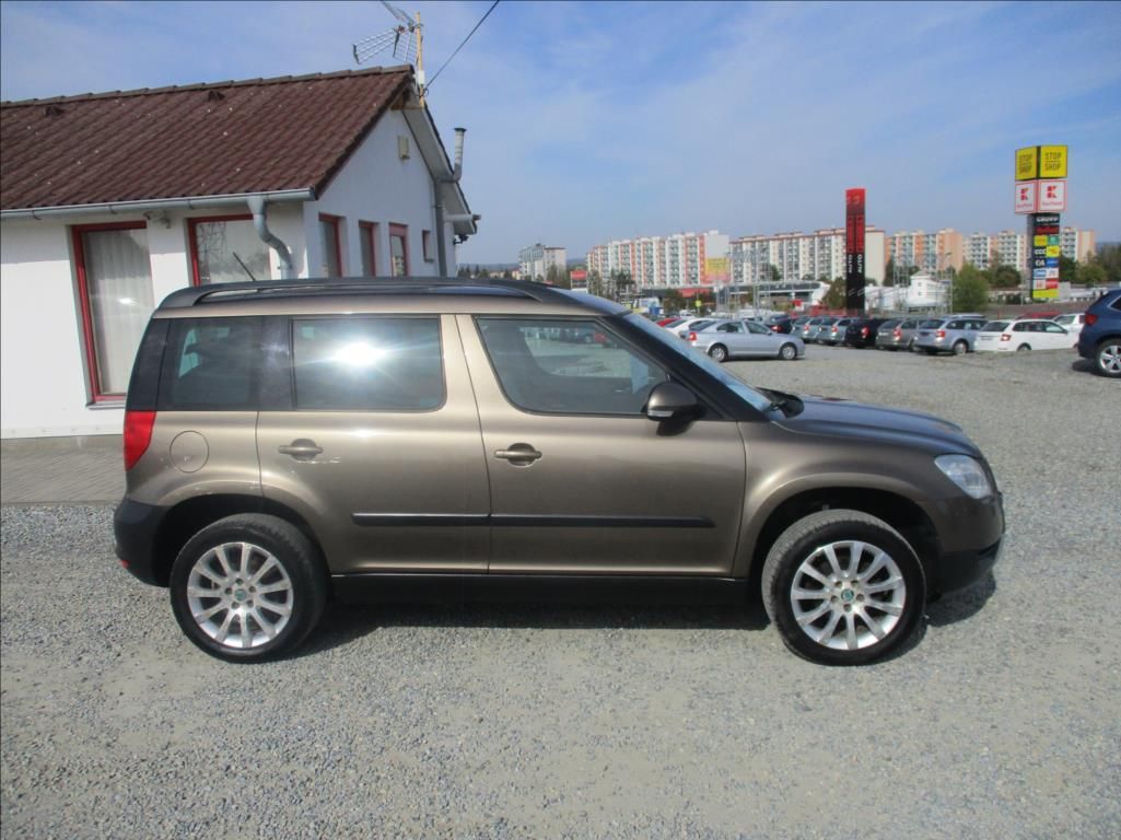 Škoda Yeti, 2,0 TDI, elegance,4x4,tažné,CZ - fotka 5
