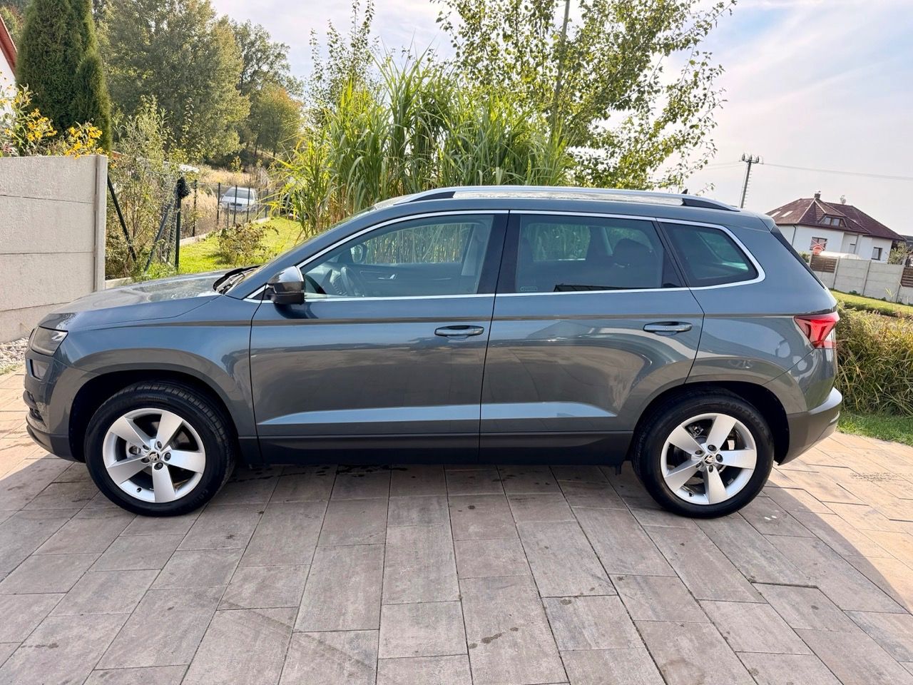 Škoda Karoq, 1.5TSI 110kW DSG Style Plus|ČR - fotka 2
