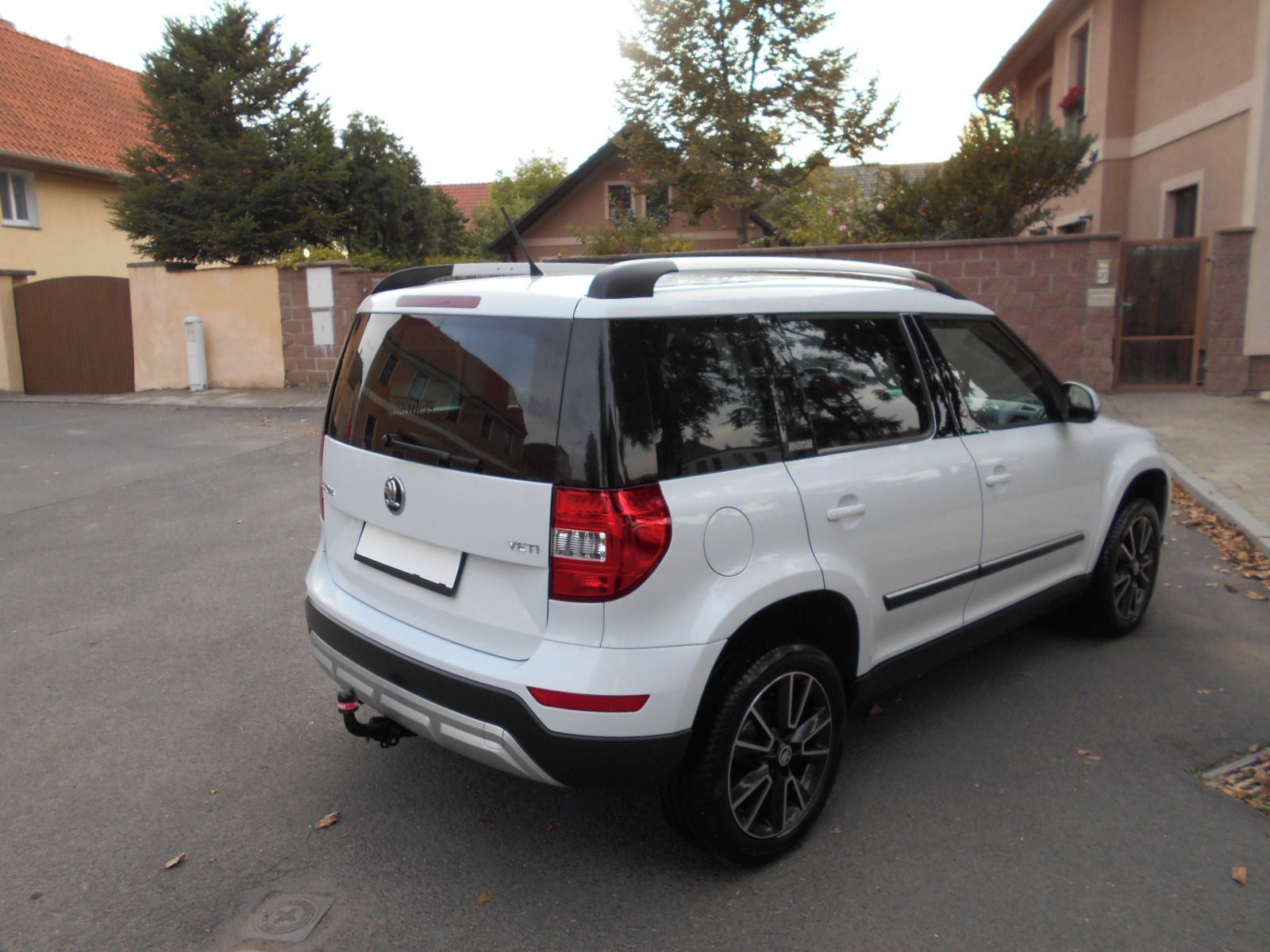 Škoda Yeti, 1,2 TSI  OUTDOR-ADVENTURE-limd - fotka 3