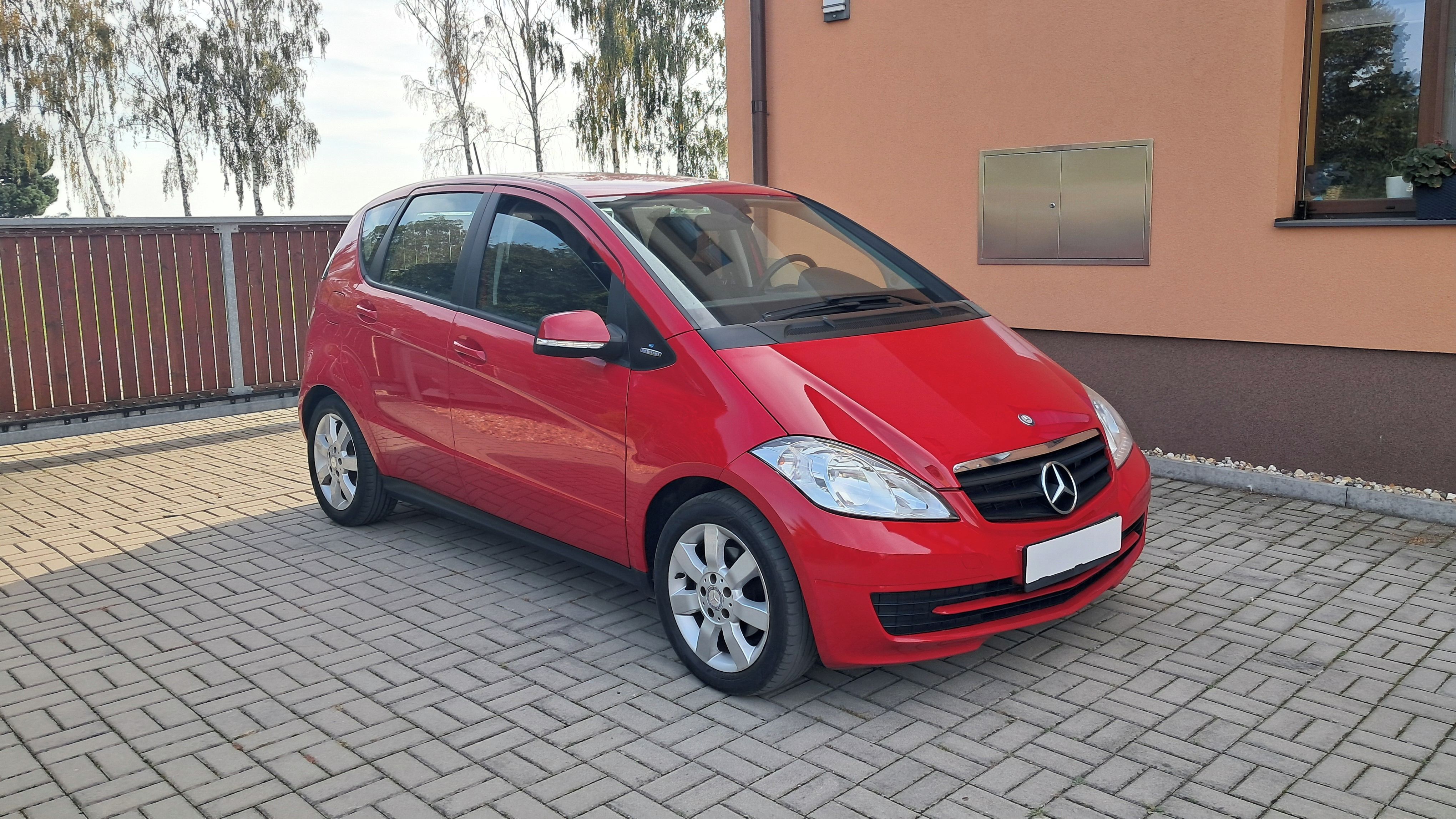 Mercedes-Benz Třídy A, 160 / 1.5i / 99 000 KM ČR
