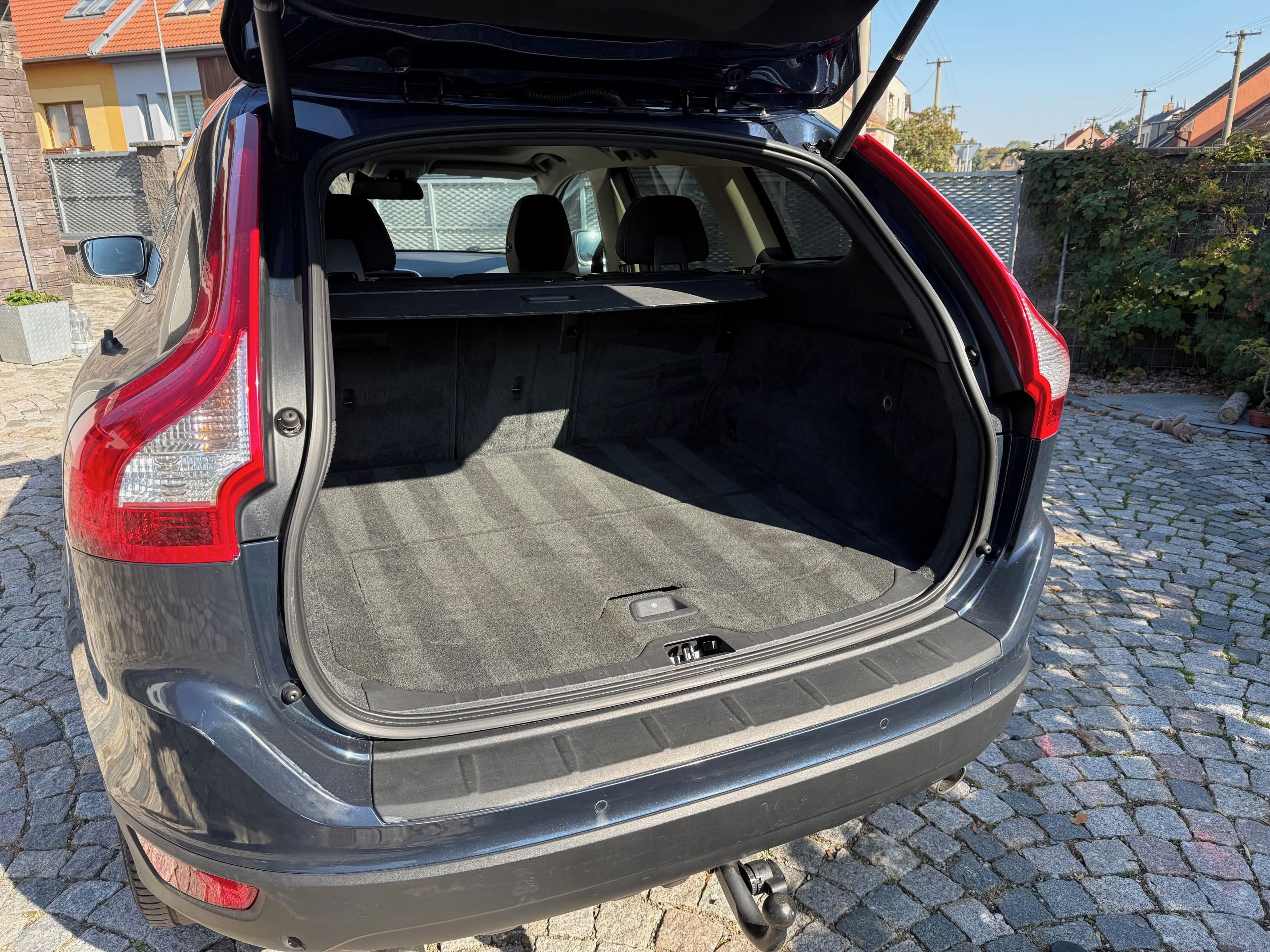 Volvo XC60, D5, AWD, 169Kw, Polestar - fotka 5