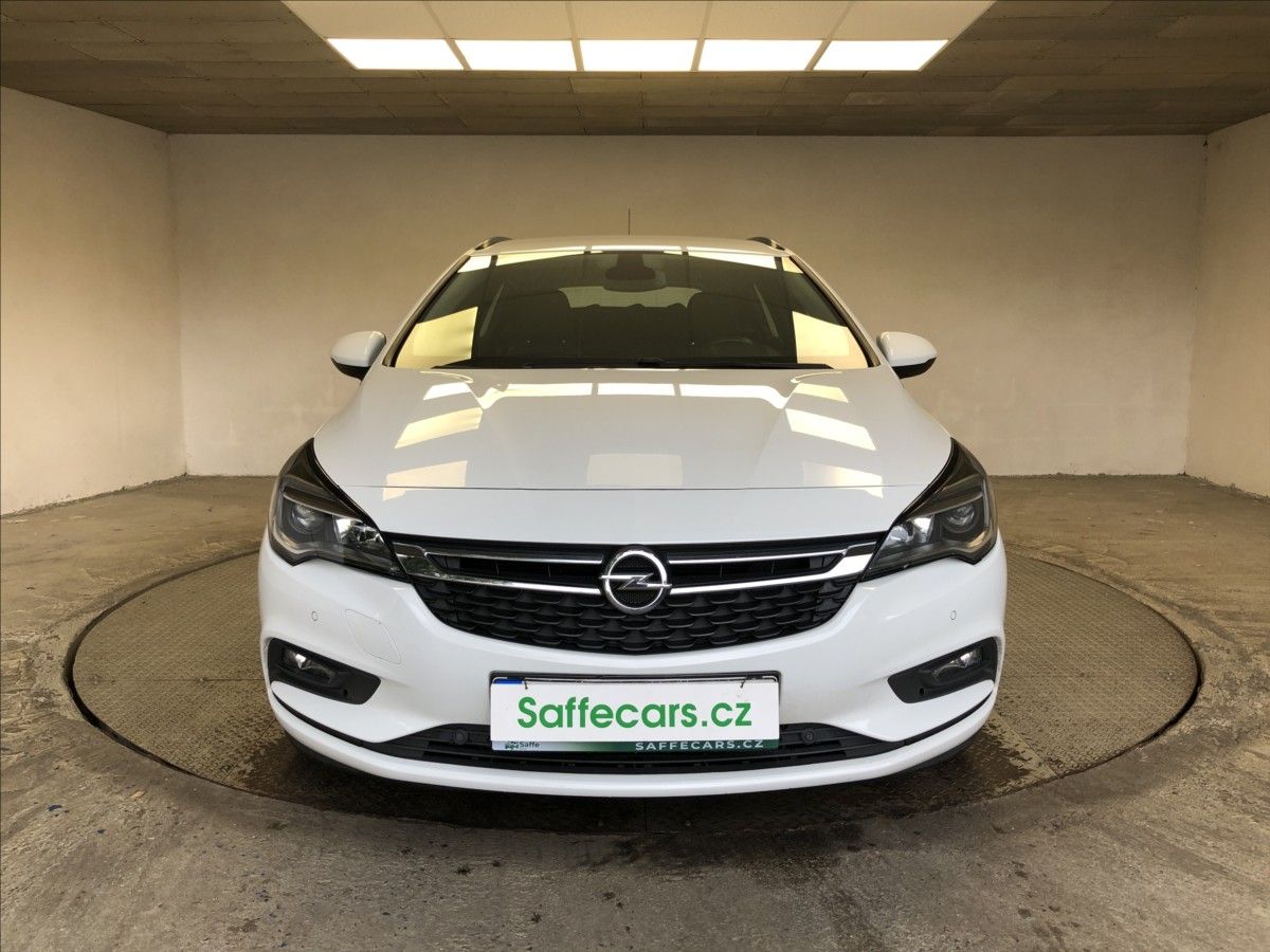 Opel Astra, 1,6 CDTI - fotka 2