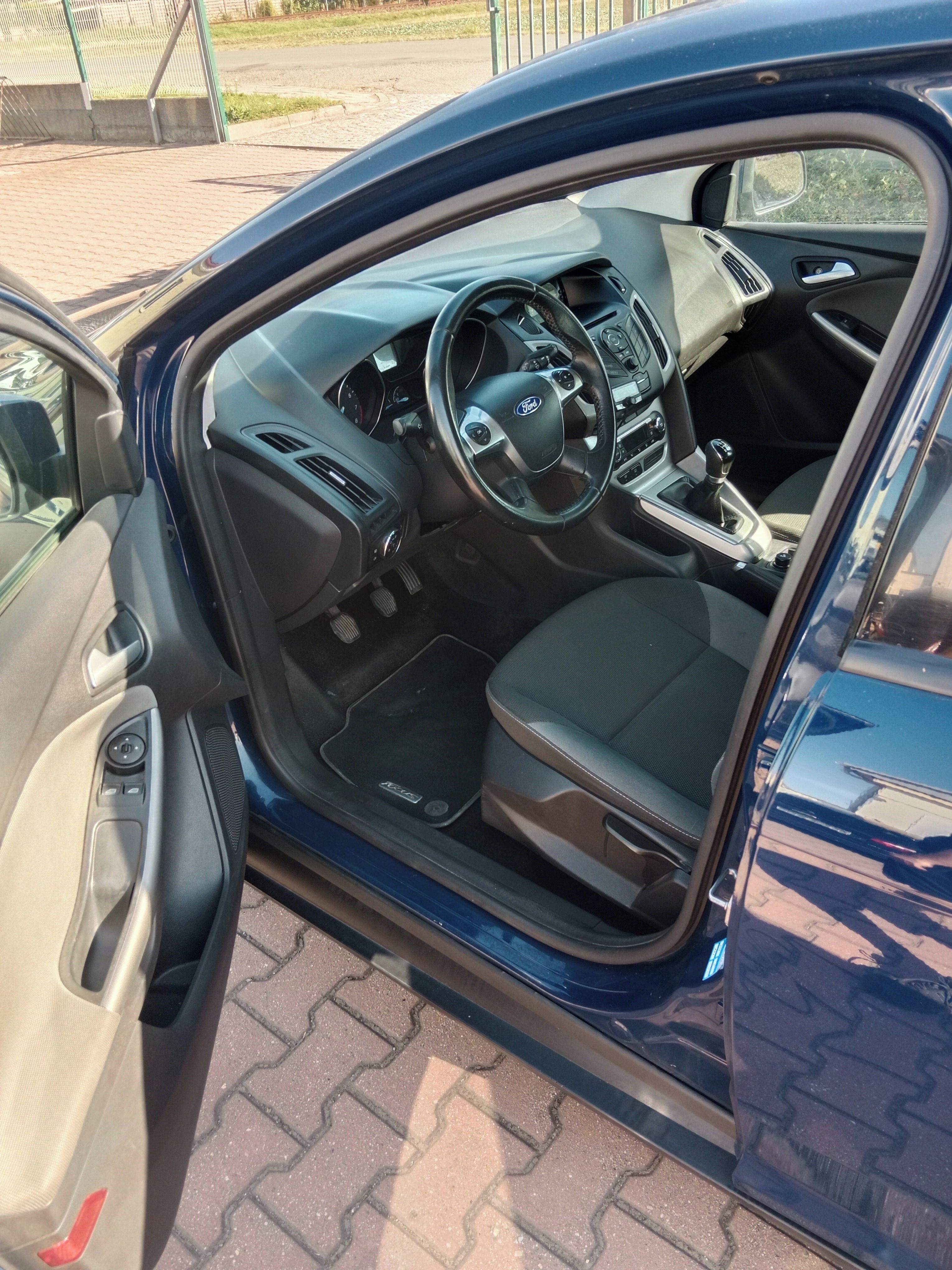 Ford Focus, 1.6 ti-vct - fotka 6