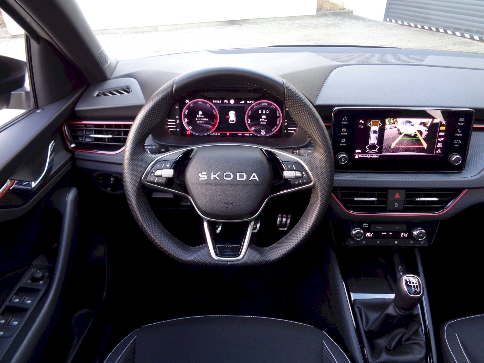 Škoda Scala, 1.5 TSI 110 kW Monte Carlo Cit - fotka 6