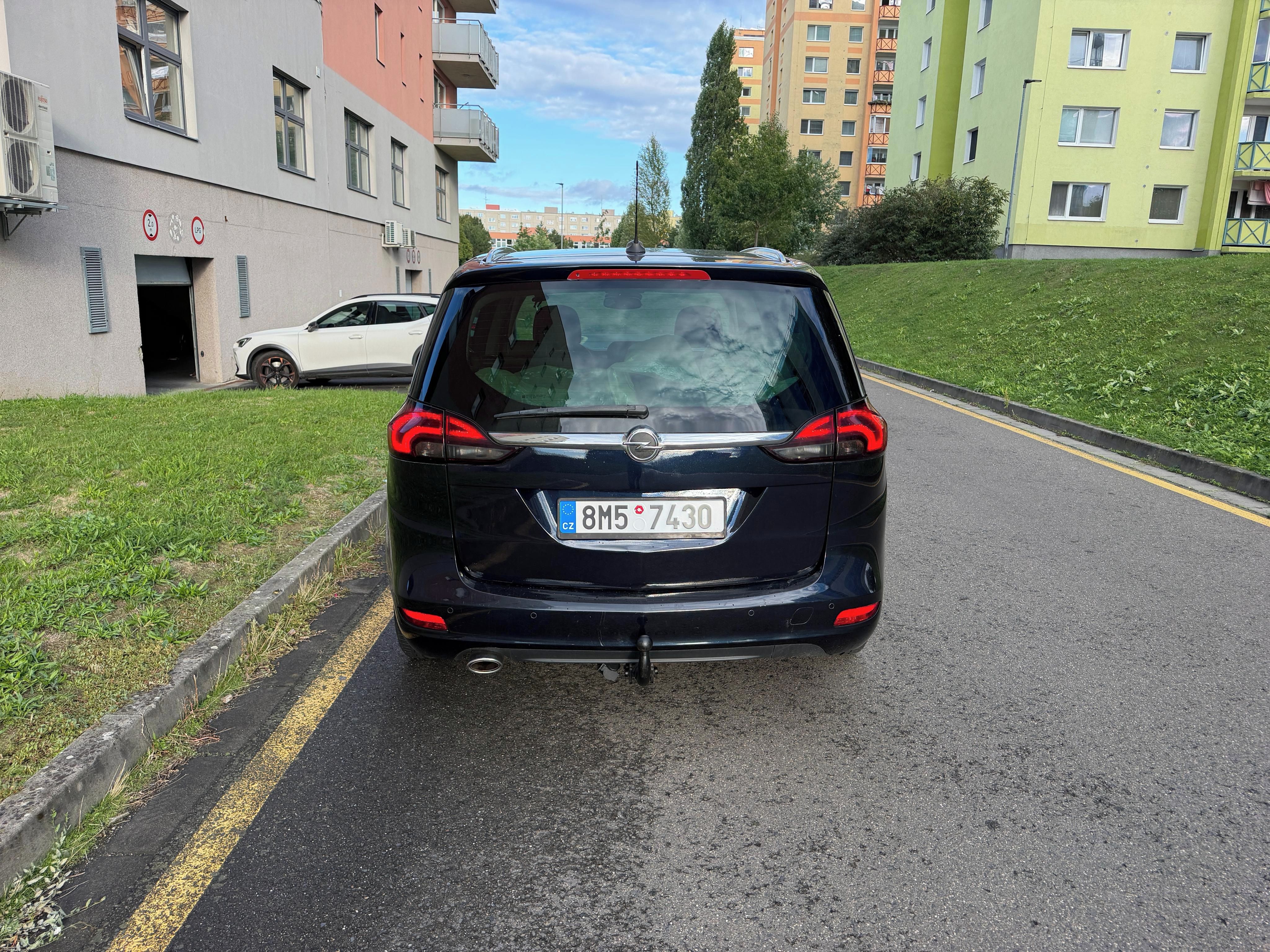 Opel Zafira, TOURER 1.6i, 7 míst - fotka 6