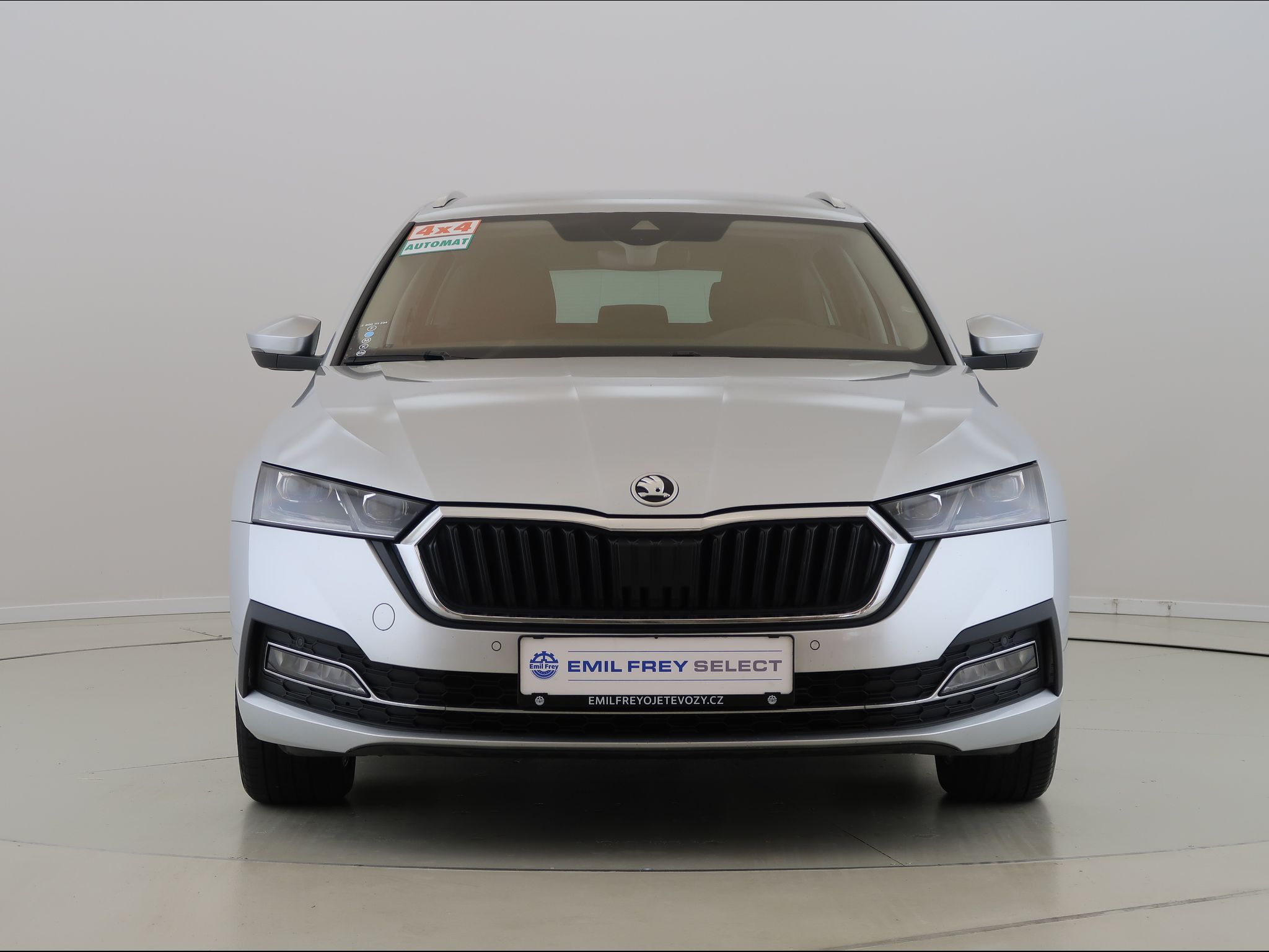 Škoda Octavia, 2.0,TSI,140kW,4x4,DSG,CZ,1Maj - fotka 2