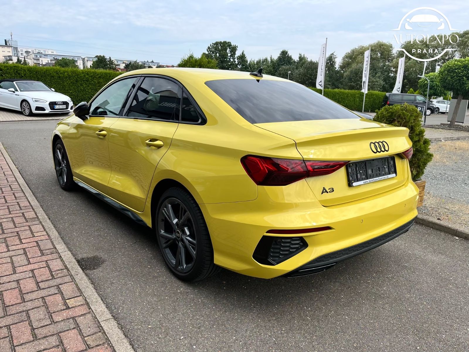 Audi A3, Limousine 30 TFSI S line * - fotka 4