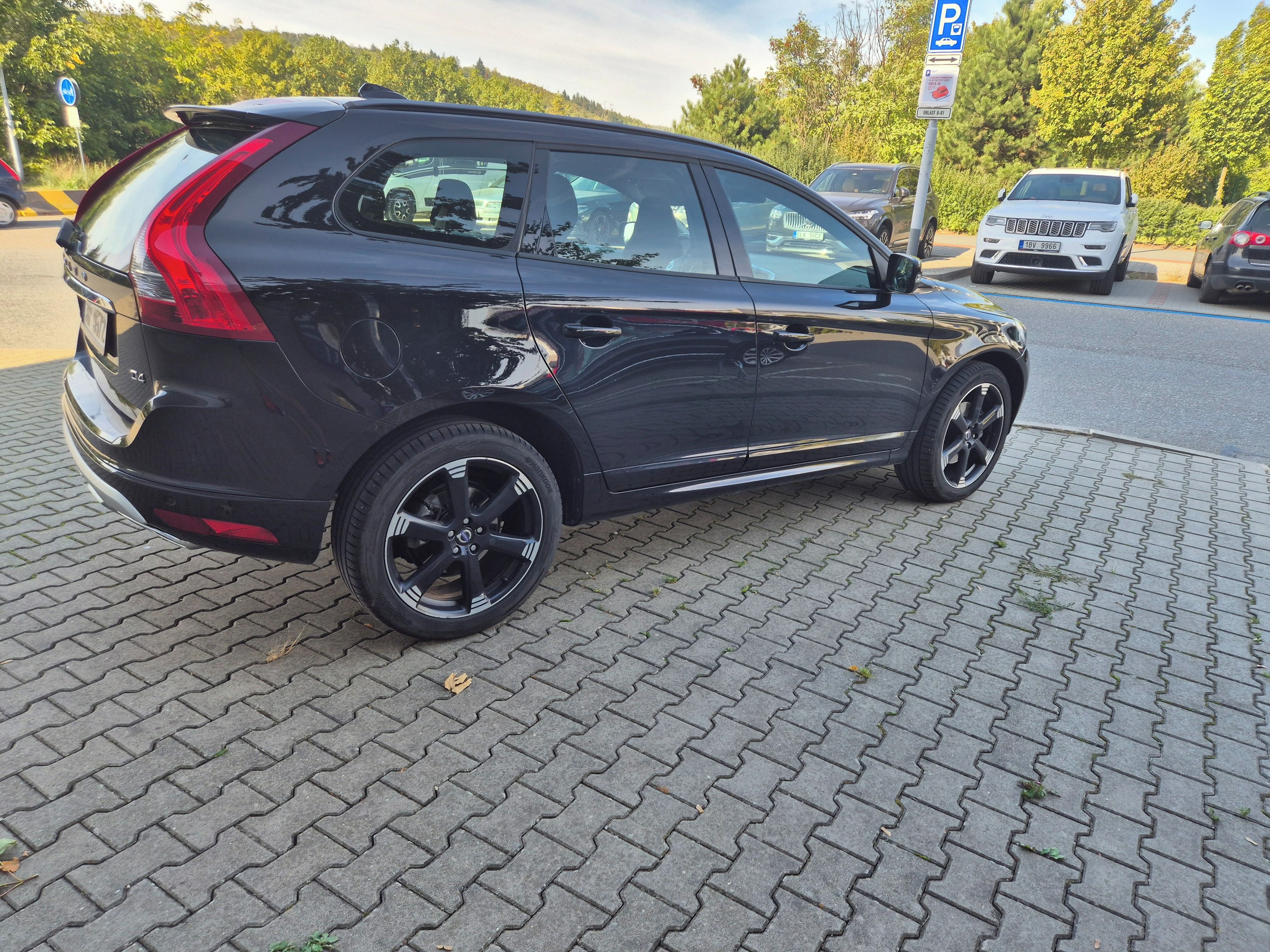 Volvo XC60, Volvo XC 60 - D4, 5ti válec - fotka 6