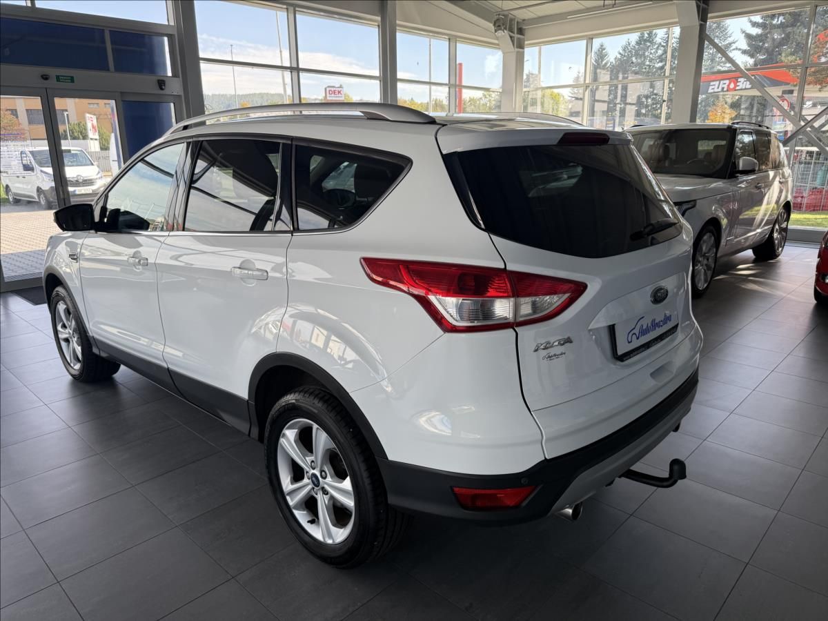 Ford Kuga, 2,0   1.MAJ,4X4,SERVISKA,ČR,TA - fotka 4