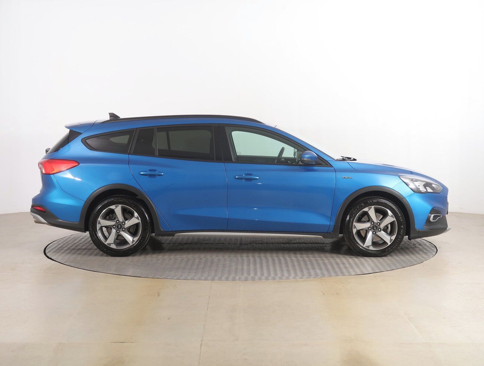 Ford Focus, 1.0 EcoBoost, Automat - fotka 6