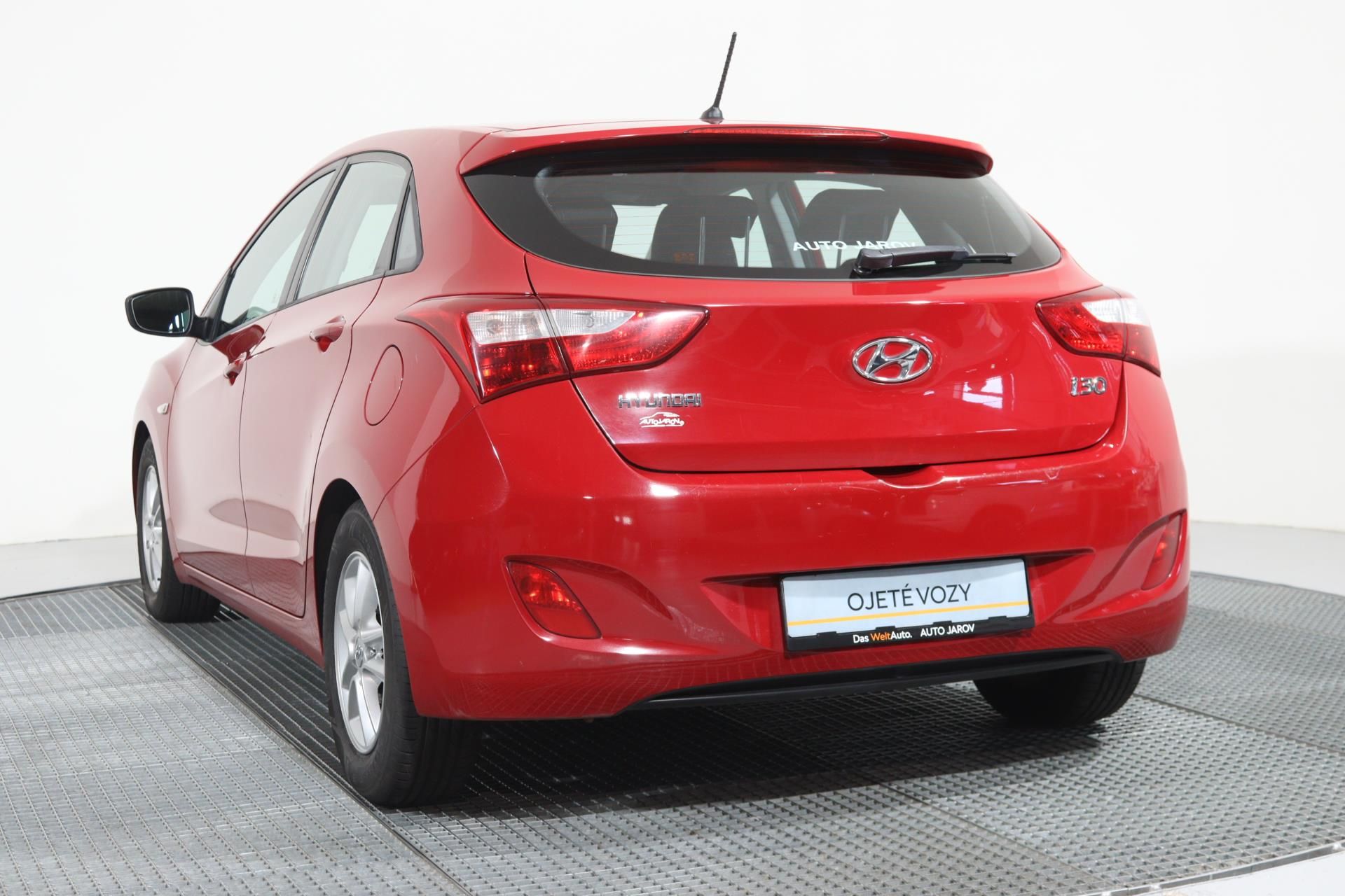 Hyundai i30, 1.4i 73 kW - fotka 6