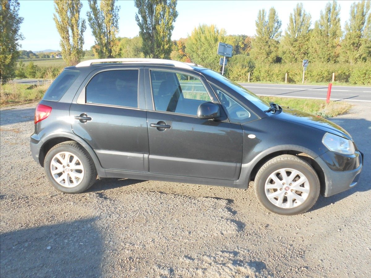 Fiat Sedici, 2,0 JTD 99 kW 4 x 4 Historie - fotka 5