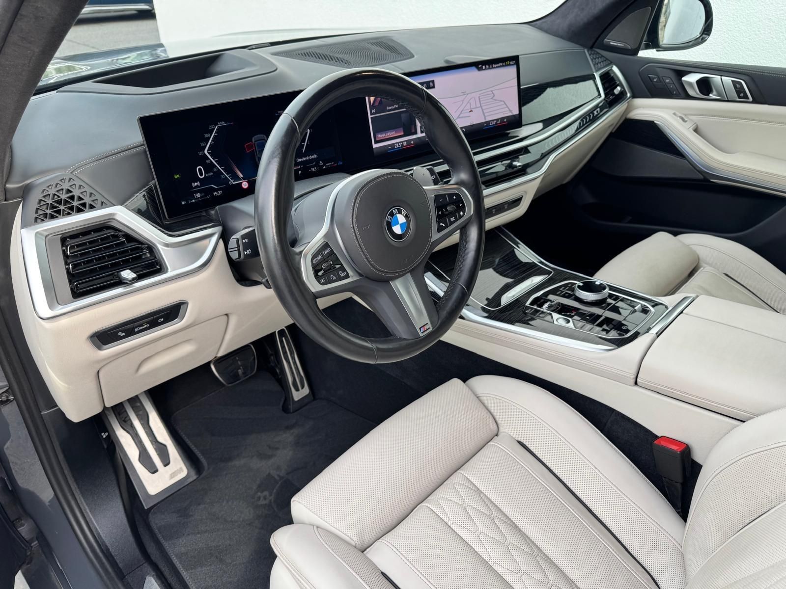 BMW X7, X7 xDrive40d Mpaket - fotka 5