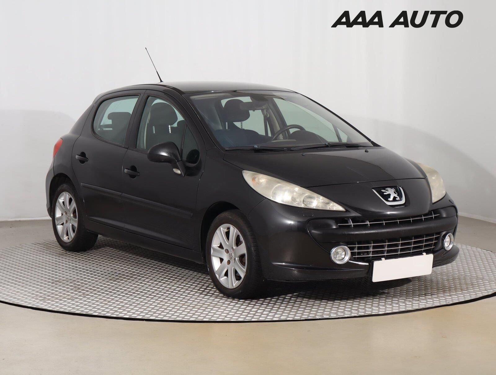 Peugeot 207, 1.6 16V, jezdí dobře