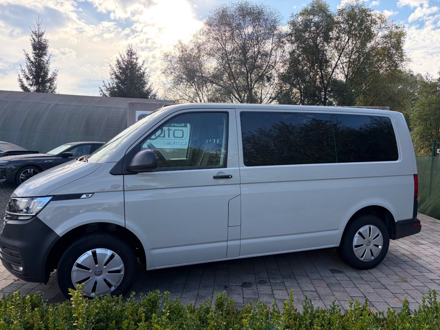 Volkswagen Transporter, 2.0TDI 81kW 9.MÍST NAVI 1.MAJ - fotka 4