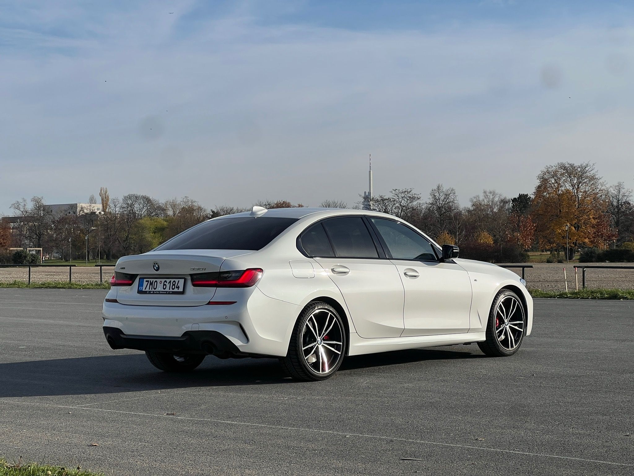 BMW Řada 3, BMW 330i 190KW Xdrive M DPH ČR - fotka 5