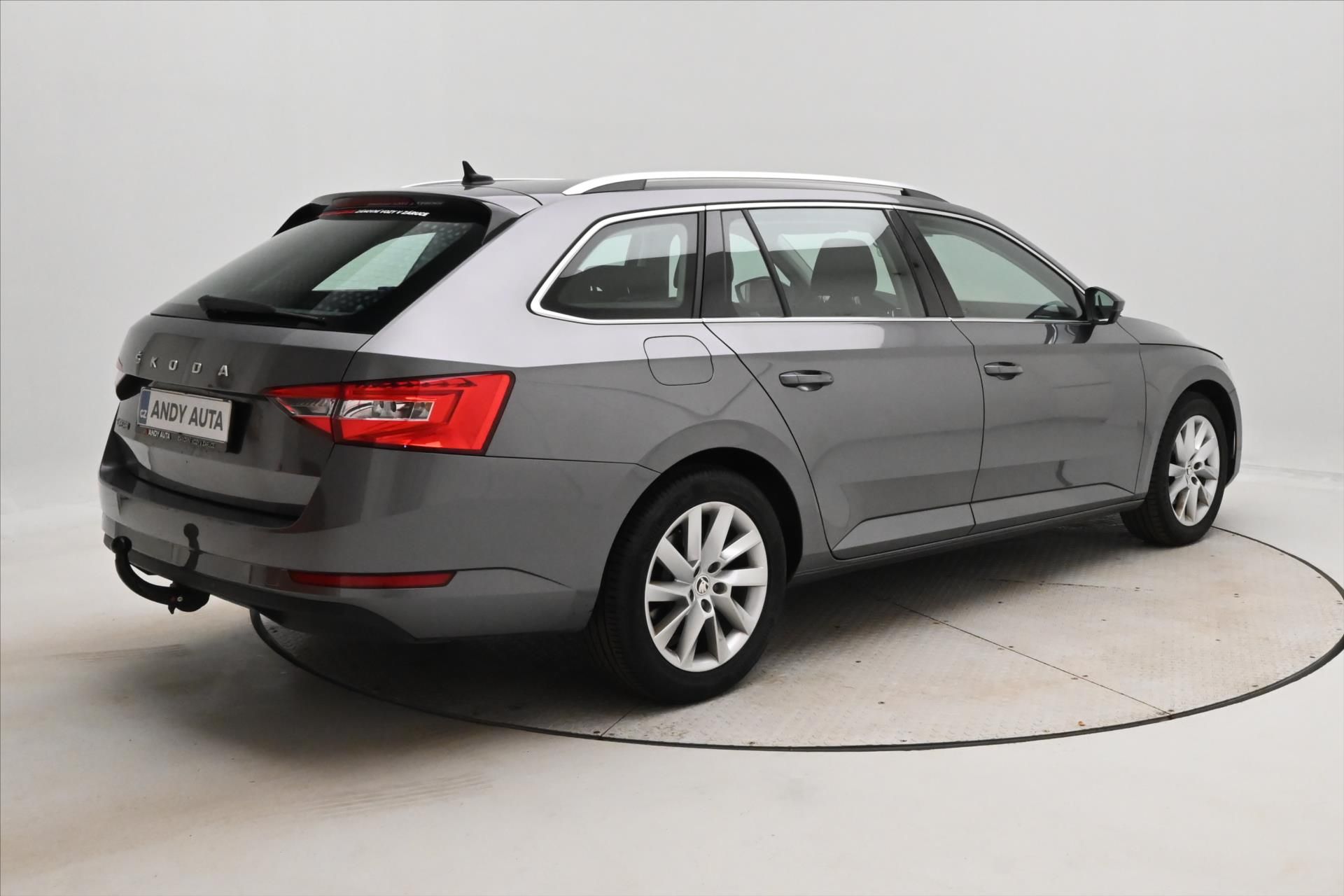 Škoda Superb, 2,0 TDI 110kW DSG Style Záruka - fotka 5