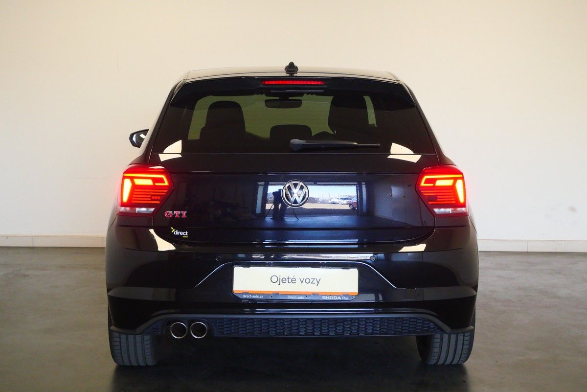 Volkswagen Polo, 2.0 TSI 147 kW GTI - fotka 6