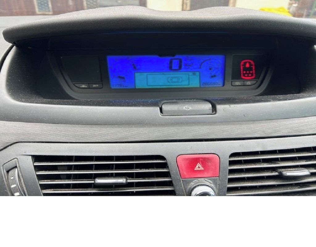 Citroën C4 Picasso - fotka 6