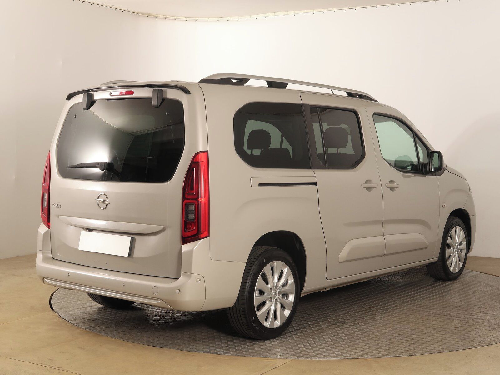 Opel Combo, Maxi 1.2 Turbo, Elegance - fotka 5