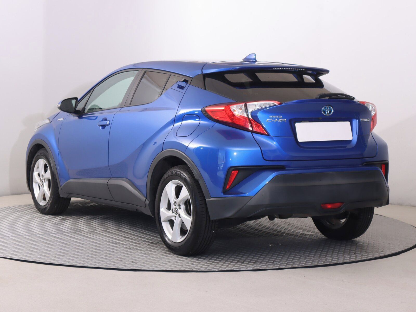 Toyota C-HR, 1.8 Hybrid, Active, Automat - fotka 4