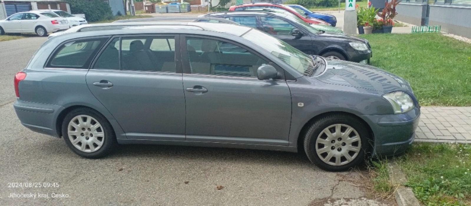 Toyota Avensis, 2.0 T25 D-4D - fotka 4